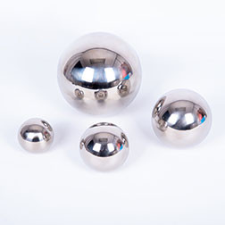 Sensory Reflective Silver Balls - Pk4